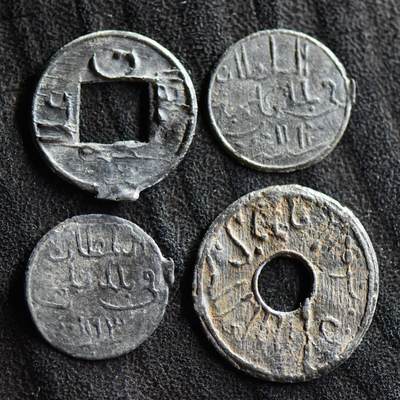 【良泉】【国庆精品场】10月2日晚19.30点开拍！ 222组，西方古代钱币、印章专场 - 17-18世纪【海上丝绸之路】东南亚锡钱4枚一组，总重1.69克