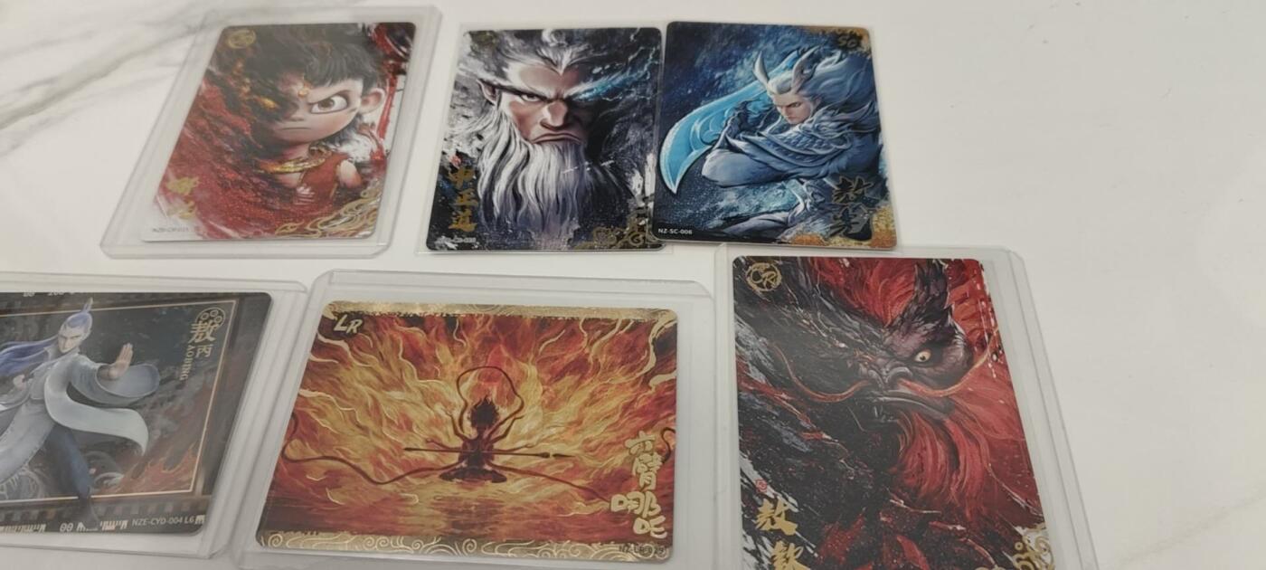 秋原瞳的小店第二十二期（持续收拍，又到了吃火锅串串的季节） 卡游哪吒卡位6张，包括当下热门cr,lr,sc
