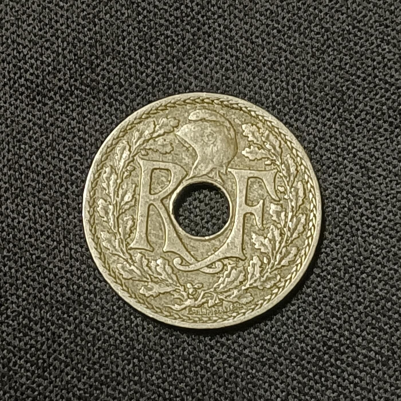 【游宝拍卖】乙巳蛇年66期 最低佣金1元起拍 法国1932年 10分