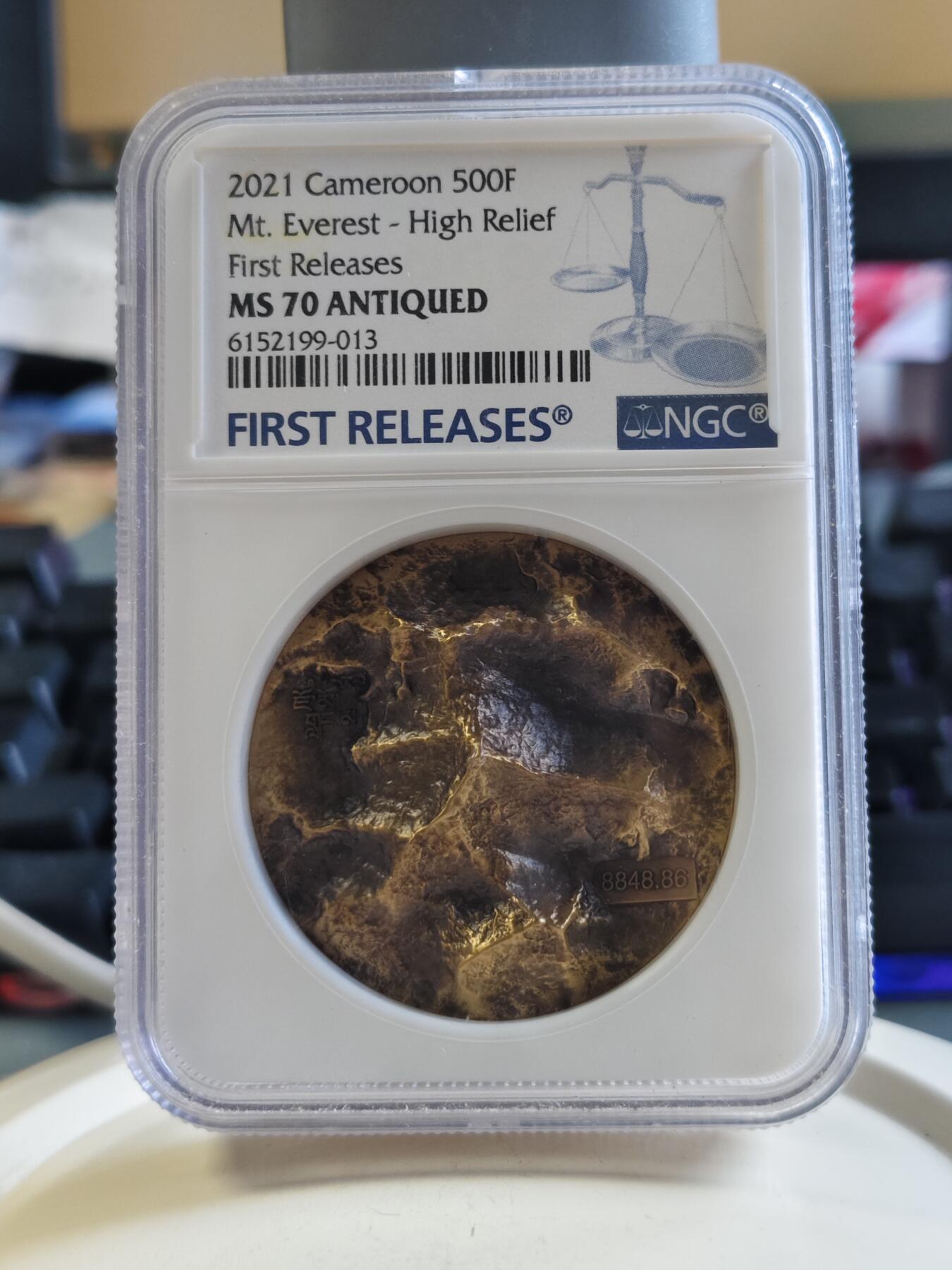第175期拍卖【长期征集拍品】 喀麦隆2021年世界高峰系列1珠峰超高浮雕纪念铜币NGC-MS70首无盒无证书，46克，发行333枚