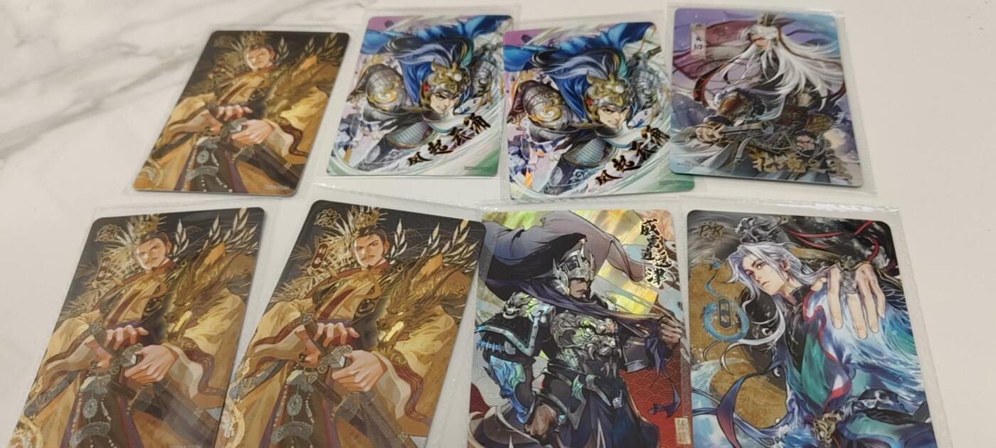 秋原瞳的小店第二十二期（持续收拍，又到了吃火锅串串的季节） 卡游三国原膜活动卡8张，包括箱配袁绍，盒配刘备，线下周瑜