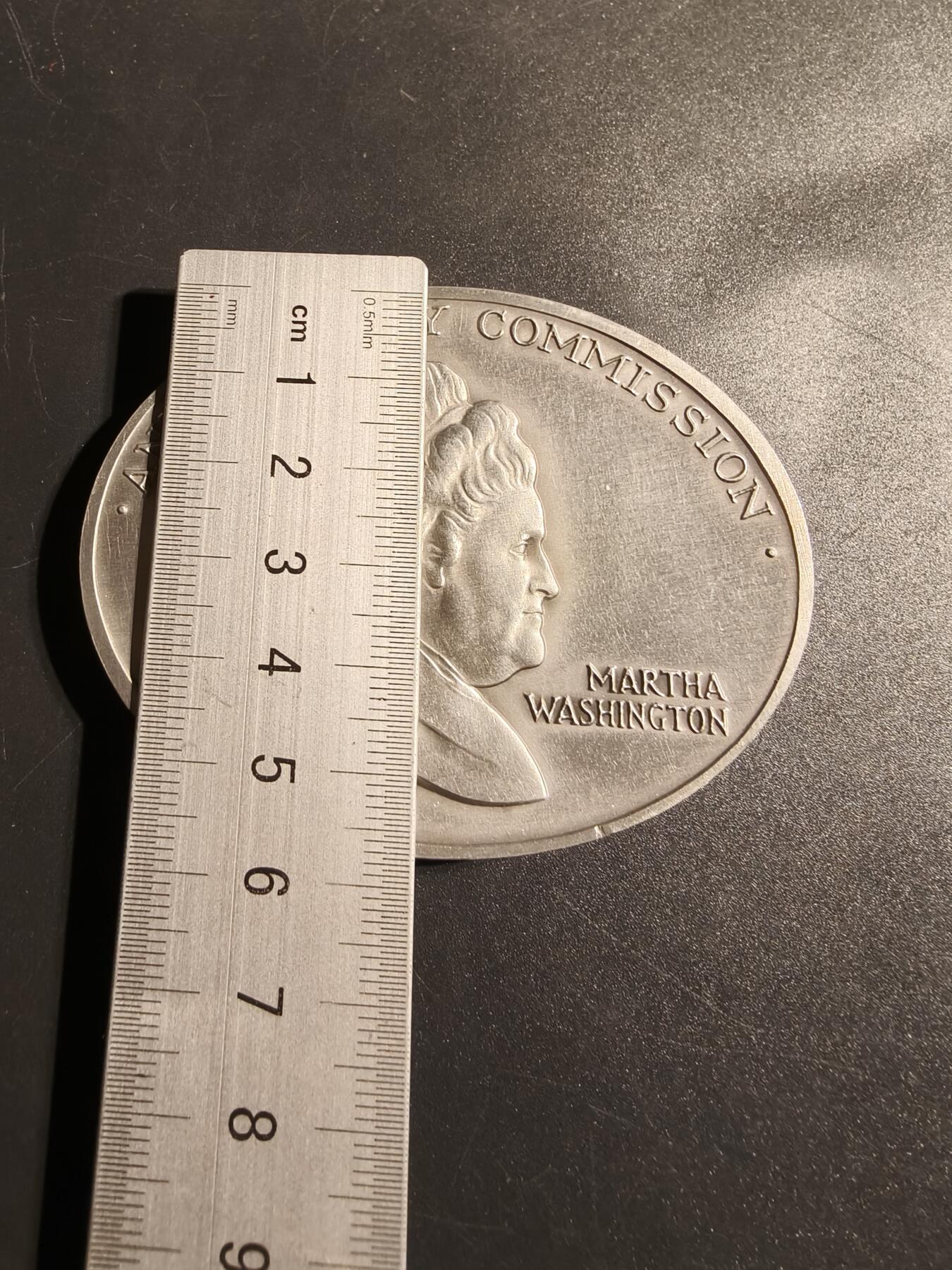老王徽章第148期 美国年度铸币检验委员会纪念章    尺寸75×58mm   重量123.1g