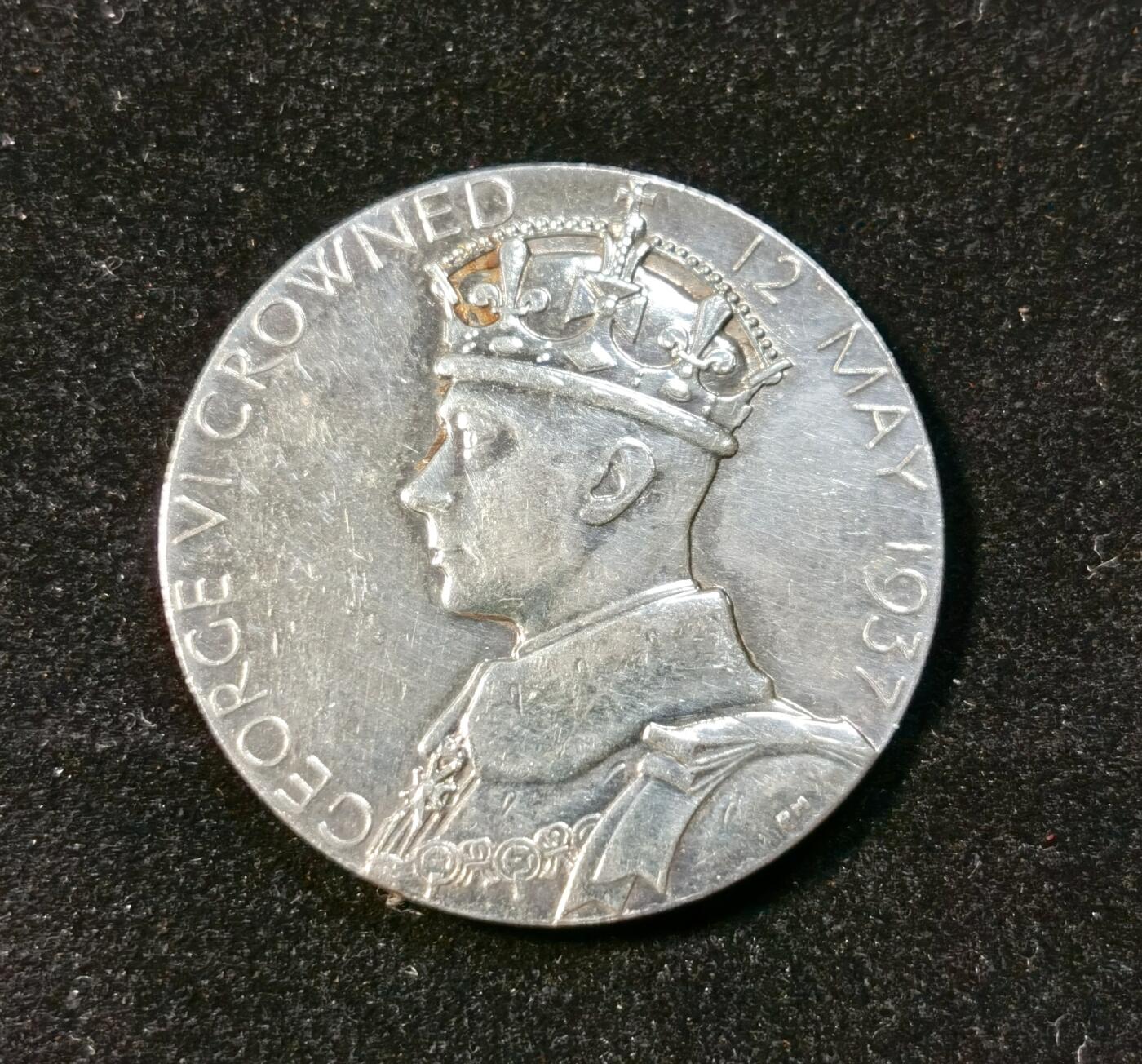 甄臻铺-世界币章拍卖（第33期），送拍享返佣金等优惠多多 1937年英国乔治六世加冕银章，14.9g，31.7mm