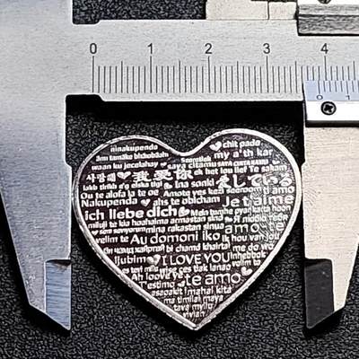 泉币菌-第107场-精品福利场 纪念品 银色 爱心玫瑰 直径38.8mm 纪念章