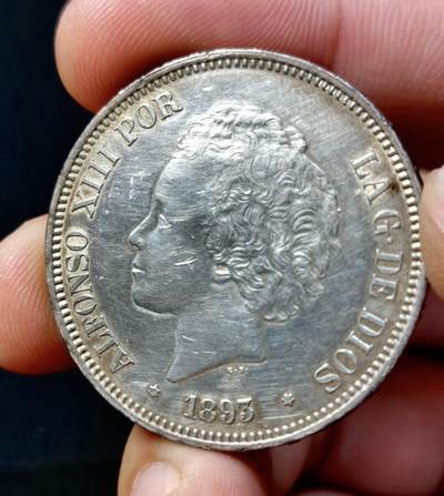 甄臻铺-世界币章拍卖（第33期），送拍享返佣金等优惠多多 西班牙 1893年 阿方索十三世 5比塞塔 爆炸头 双柱银币 AU打底品相 发丝清晰 细节不错