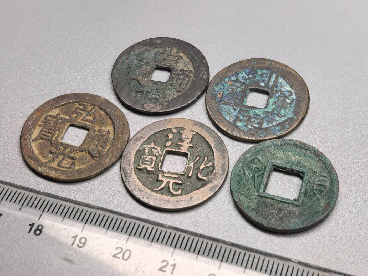 小驴勋章奖章收藏9月13日星期六晚18点拍卖（有偿代拍，送拍规则在简介最后，参拍须阅读规则后再参拍，关系到运费包装发货时效真假辨别等关键信息，店主微信码在最后一拍品）