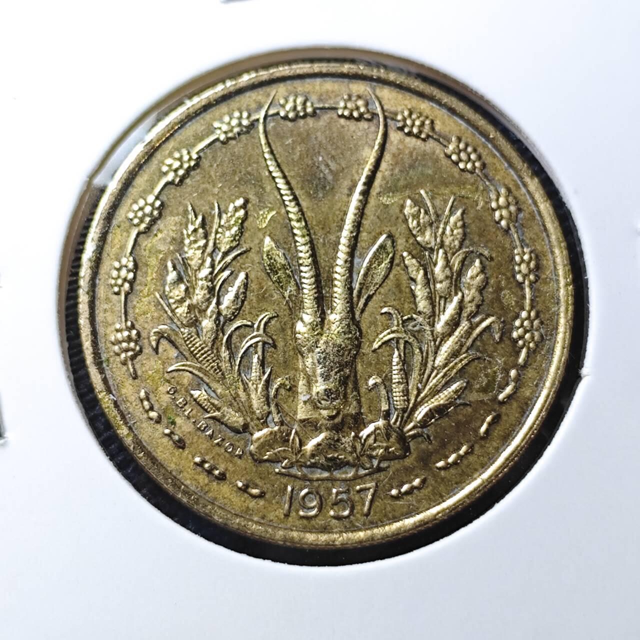 KK钱币收藏小铺 第334期 2月预留时间 周末发货  1957法属西非25法郎