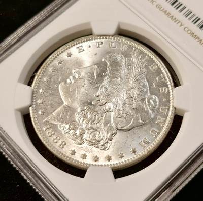 甄臻铺-世界币章拍卖（第33期），送拍享返佣金等优惠多多 NGC-MS63 1888年O版摩根，正面PL质感地板