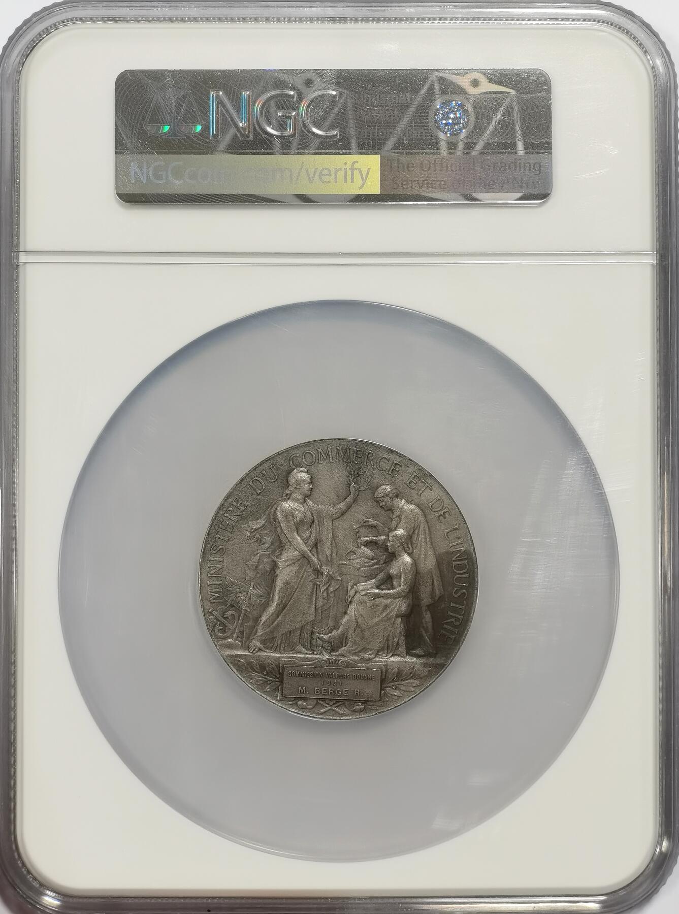 博洋堂世界钱币拍卖第139期（全场包邮） NGC MS63 法国1921年商业与工业部颁发海关估价委员会纪念巨大银章，50mm大银，原味包浆，授予M·博格·R，丰饶角铭。非常压手！