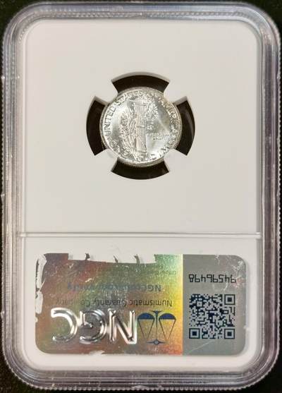 甄臻铺-世界币章拍卖（第33期），送拍享返佣金等优惠多多 NGC-MS65 1942年美国小飞侠，早期高分卷拆