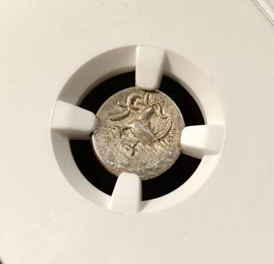 甄臻铺-世界币章拍卖（第33期），送拍享返佣金等优惠多多 NGC-AU58 柬埔寨小鸟，58分已经是高分少见了