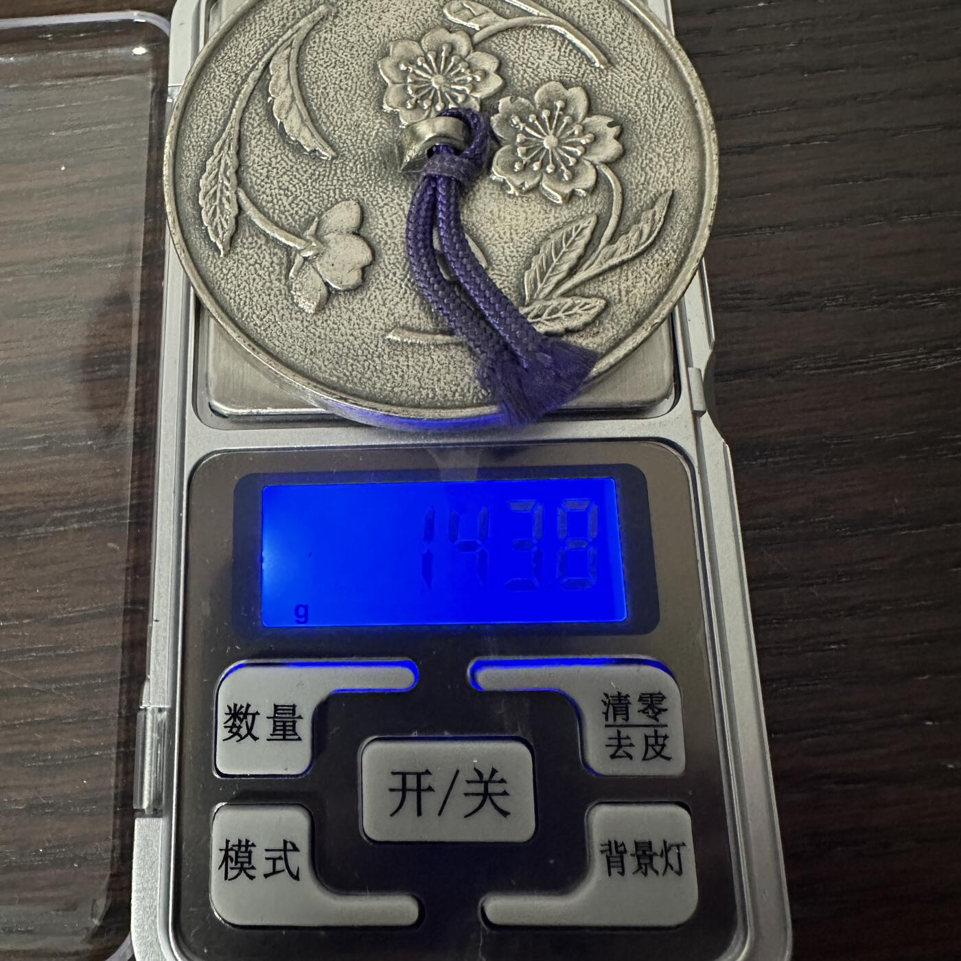 蒂克钱币-第40场 日本徽章 企业章自动拍 日本 1981年 樱花图案 毕业纪念章 60mm 143.8g