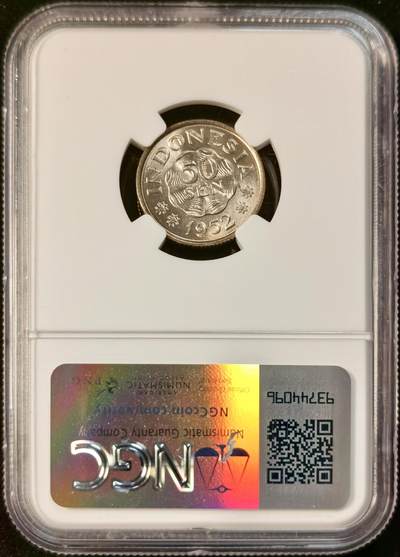 甄臻铺-世界币章拍卖（第33期），送拍享返佣金等优惠多多 NGC-MS66 1952年印度尼西亚50分，卷拆高分