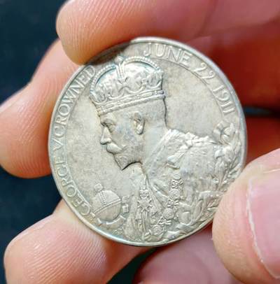 甄臻铺-世界币章拍卖（第33期），送拍享返佣金等优惠多多 1911年英国乔治五世加冕银章，30.7mm，12.28g