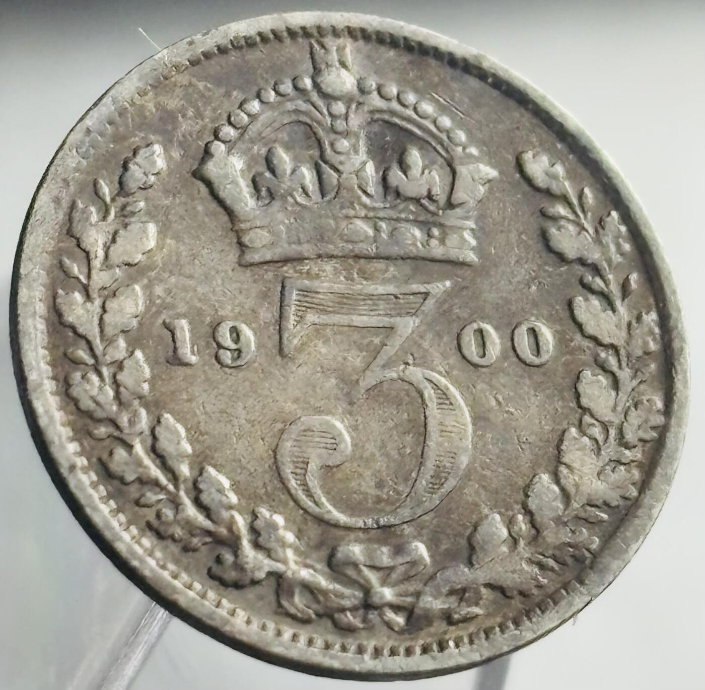 文馨钱币收藏第 271 场， 长期接收代拍品 少见 1900 年英国维多利亚披纱版 6 便士银币