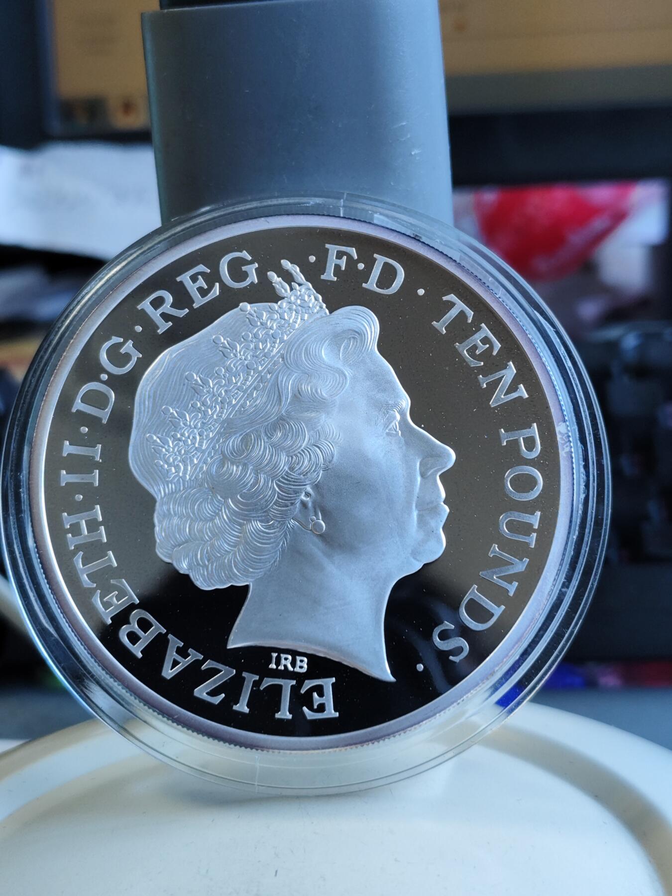 第175期拍卖【长期征集拍品】 获奖币英国2012年伦敦奥运5盎司飞马精制银币带证书，999银，发行7500枚，荣获世界硬币大奖赛