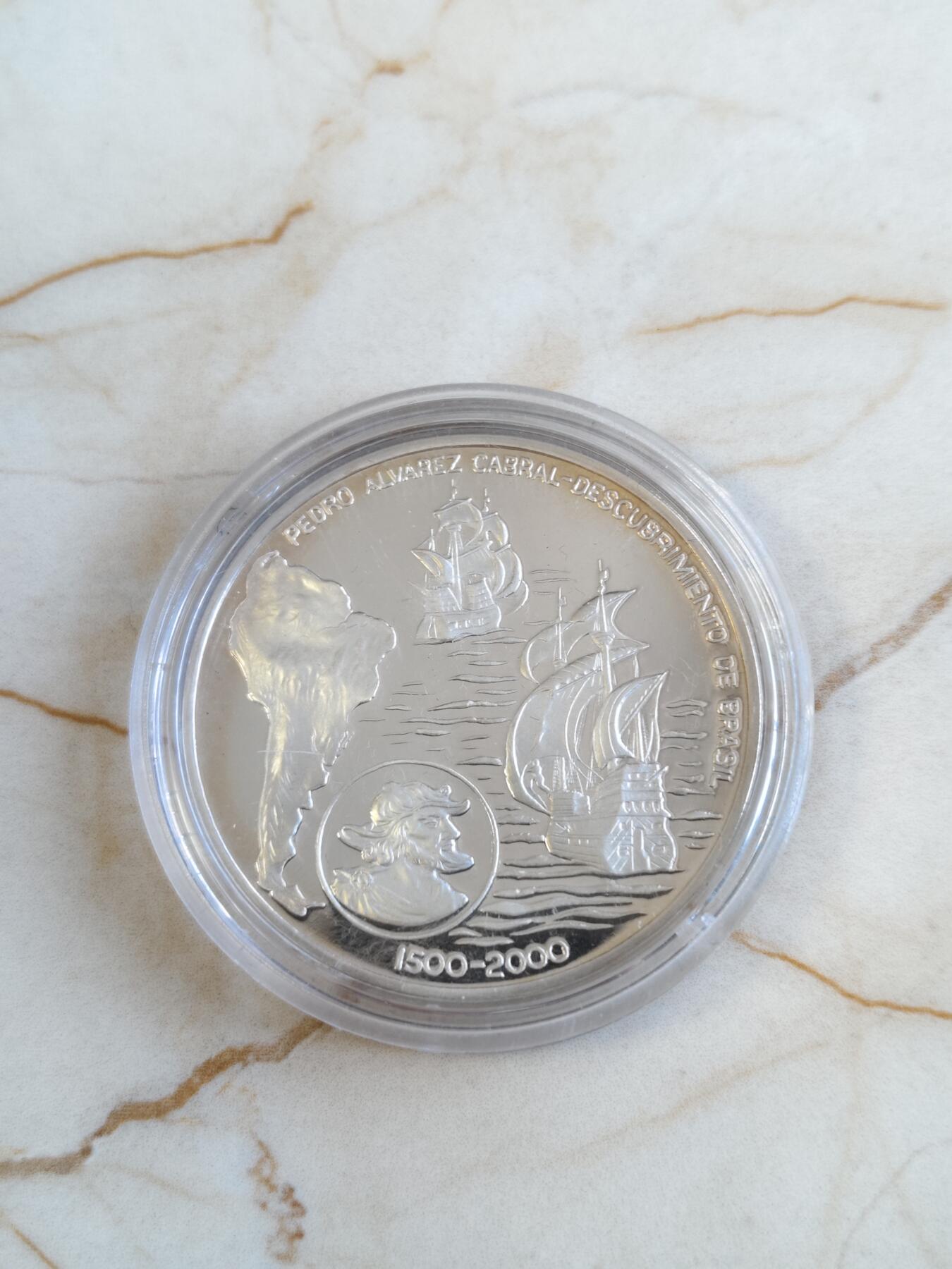 第175期拍卖【长期征集拍品】 西撒哈拉2000年航海家探险家佩德罗·卡布拉尔银币,925银，15克，有氧化