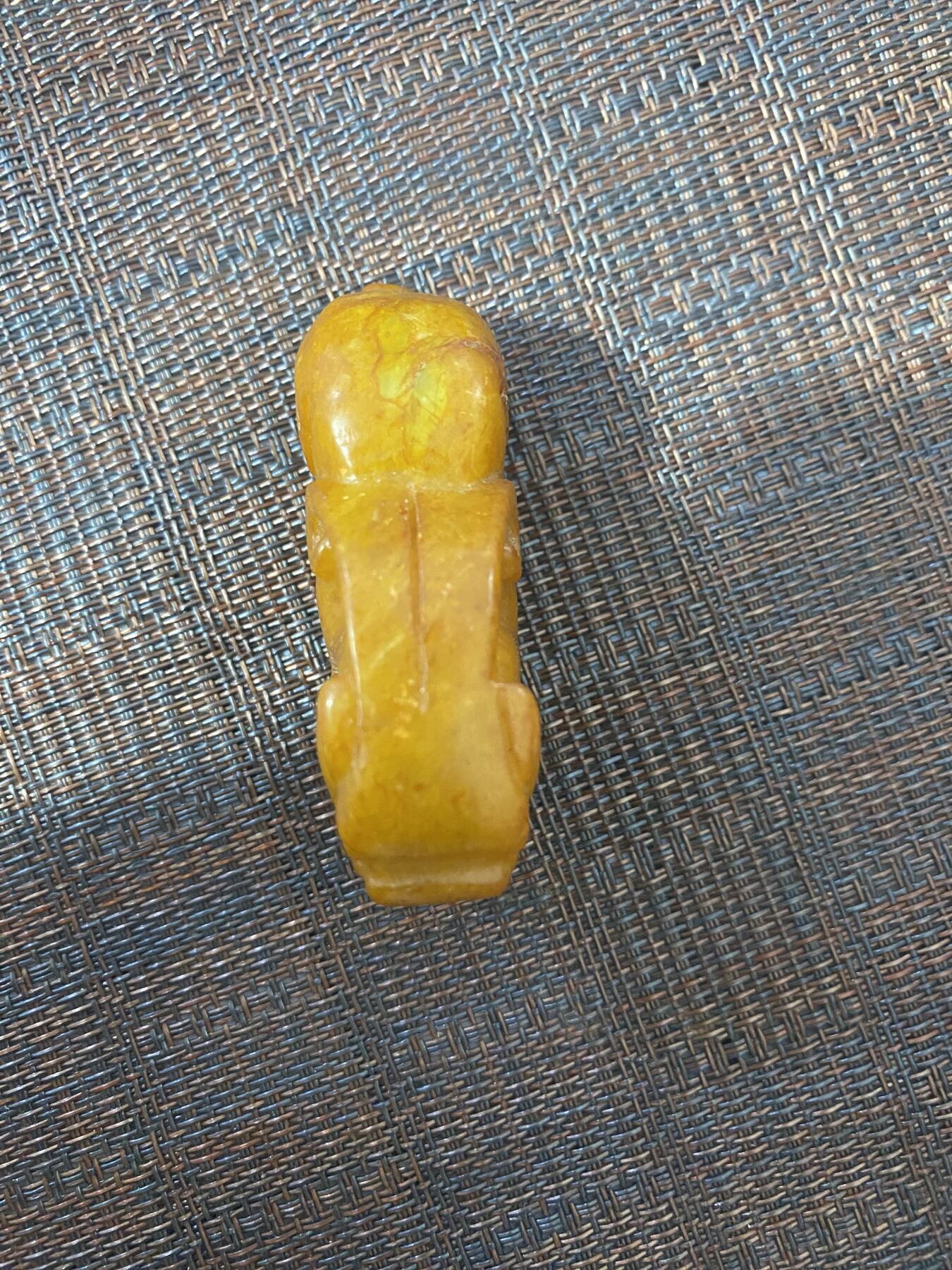 江南站04场纸币杂项 河田玉手把件