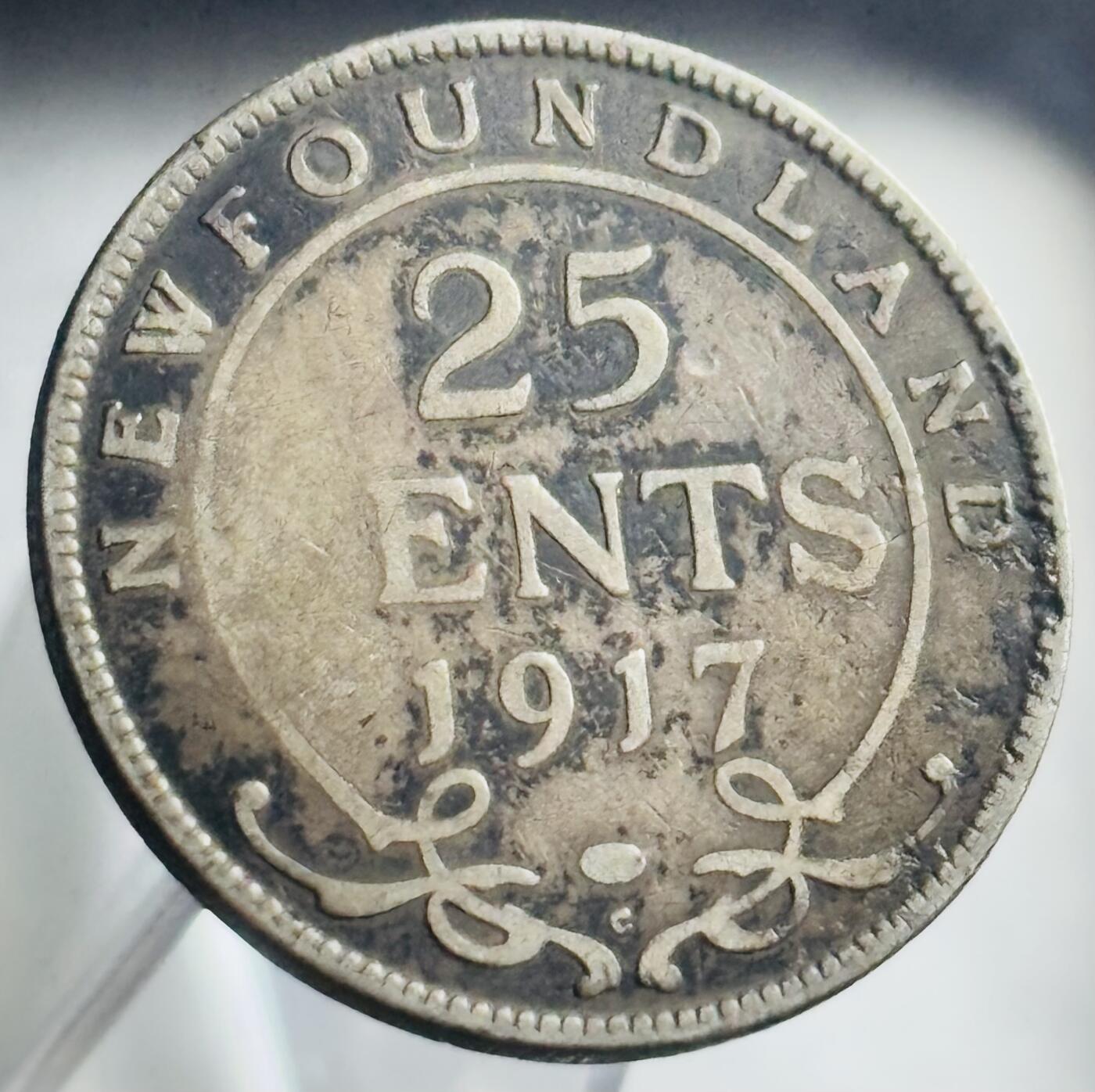 文馨钱币收藏第 271 场， 长期接收代拍品 少见包浆品 1917 年英属纽芬兰乔治五世 25 分银币