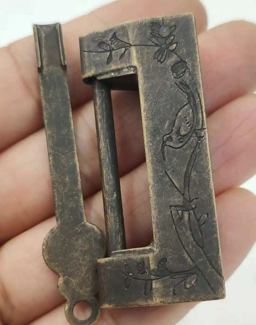 江南站04场纸币杂项 老铜锁带钥匙