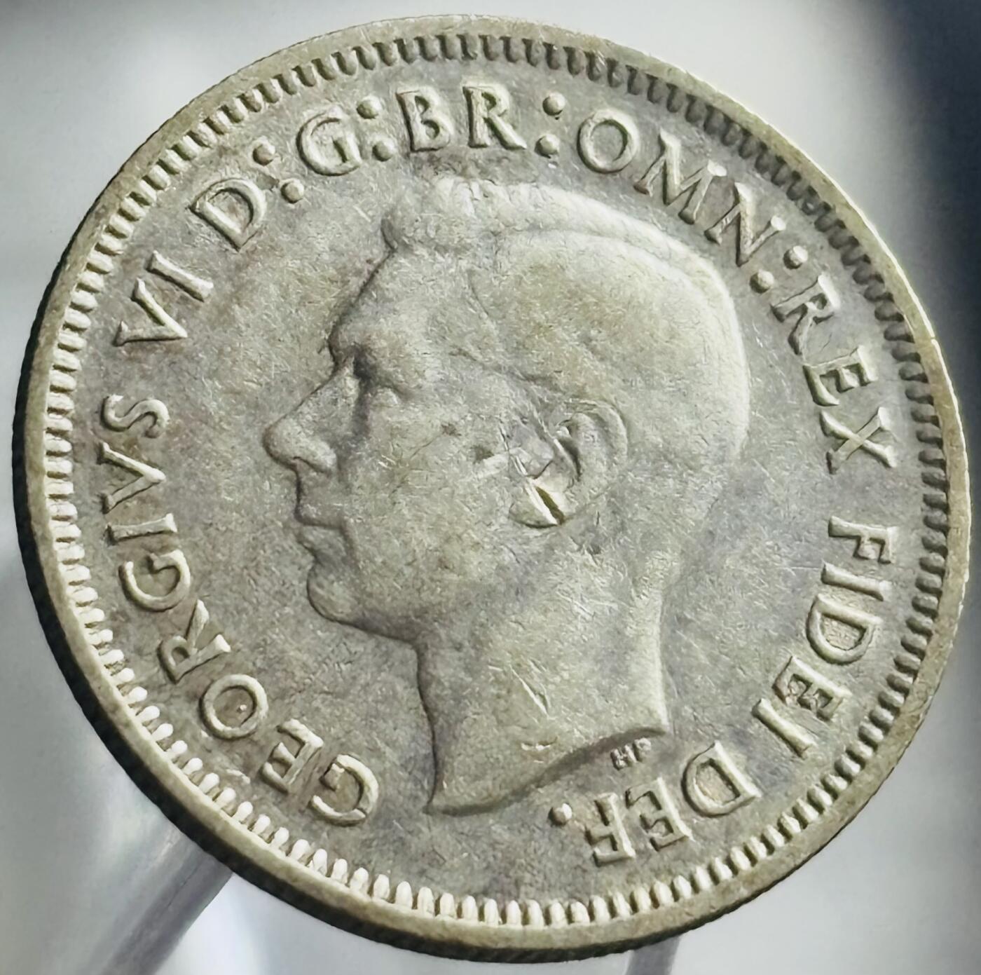 文馨钱币收藏第 271 场， 长期接收代拍品 1951 年英属澳大利亚乔治六世 6 便士银币，第三版只发行三年 500 银