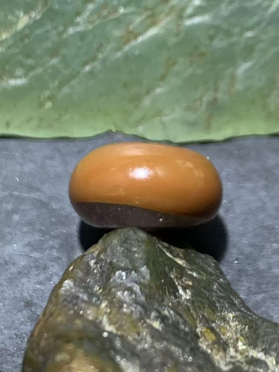 精美冰飘战国红玛瑙算盘珠一个，