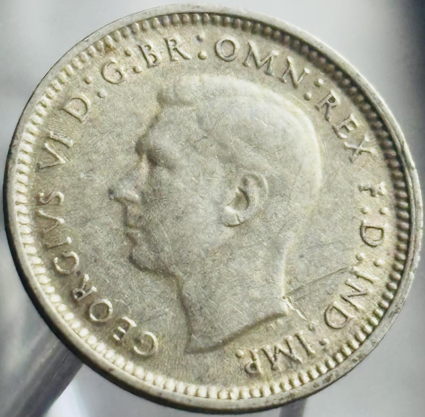 文馨钱币收藏第 271 场， 长期接收代拍品 1944 年英属澳大利亚乔治六世 3 便士银币 首发 S 版关门年 925 高银版