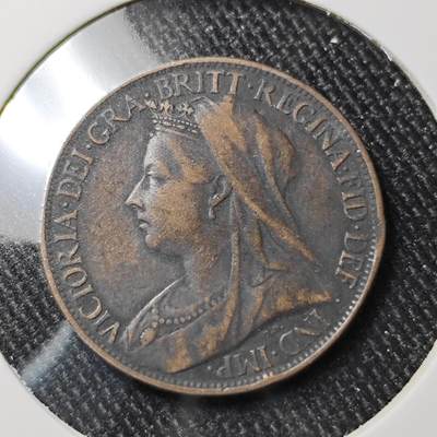KK钱币收藏小铺 套币专场 2月预留时间 周末发货 -  1899英国维多利亚女王1法新铜币 包浆好看