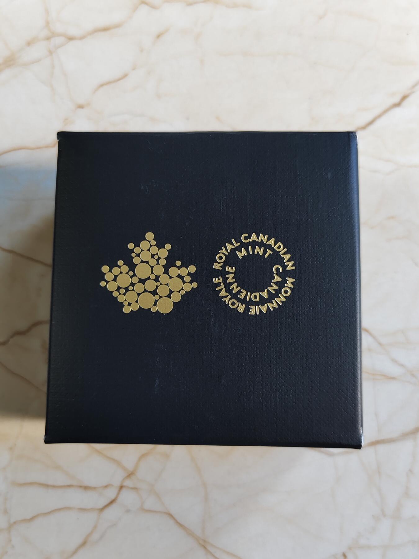 第175期拍卖【长期征集拍品】 加拿大2022年阴阳太极双头海獭镀金镀铑纪念银币，9999银镀金镀铑，31.1克，发行4500枚
