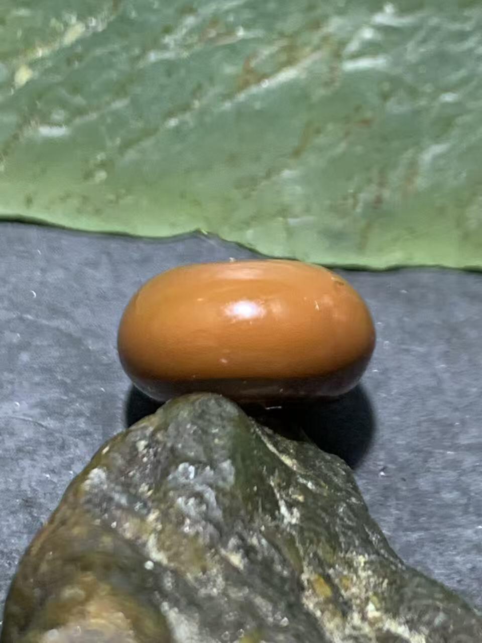 精美冰飘战国红玛瑙算盘珠一个，