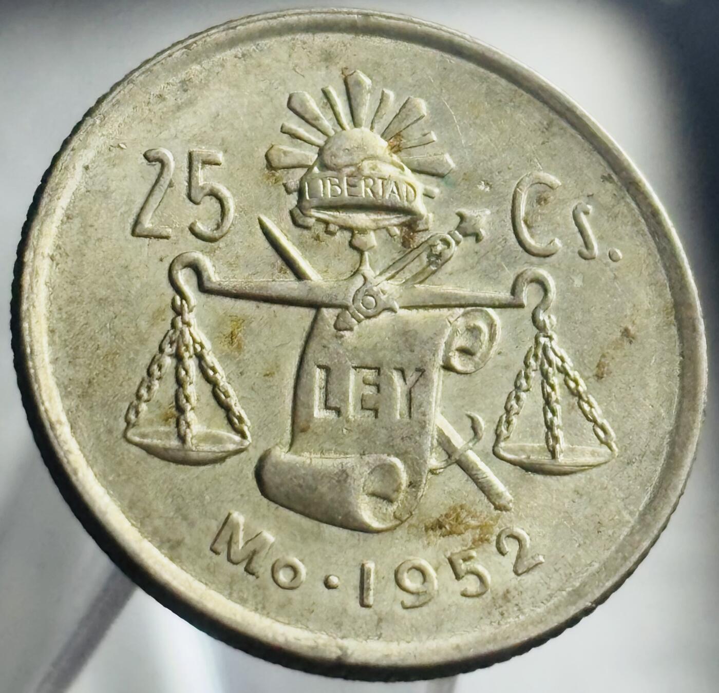 文馨钱币收藏第 271 场， 长期接收代拍品 带光极美品 1952 年墨西哥天平 25 分银币
