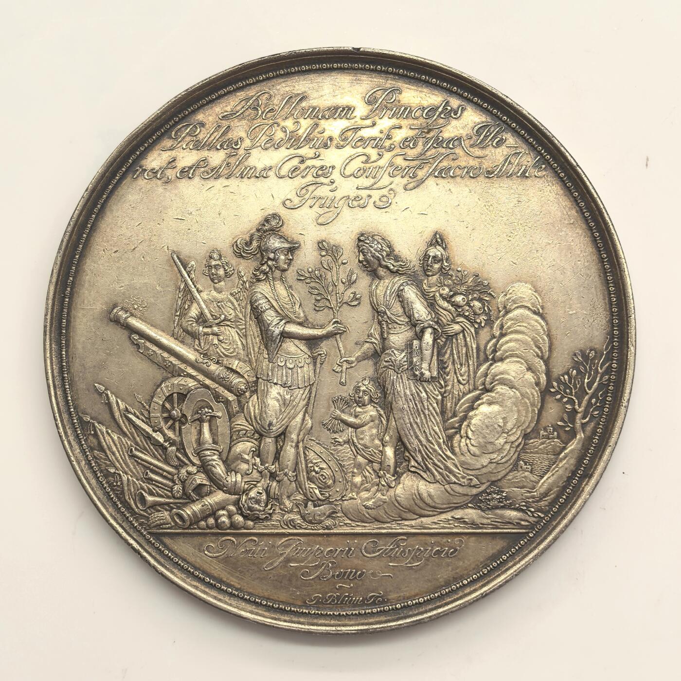 博洋堂世界钱币拍卖第139期（全场包邮） 1707年英国玛丽公主与威廉二世结婚纪念银章，难得的早期大尺寸银章，直径72.5mm，101克。早期银章，好品稀少。