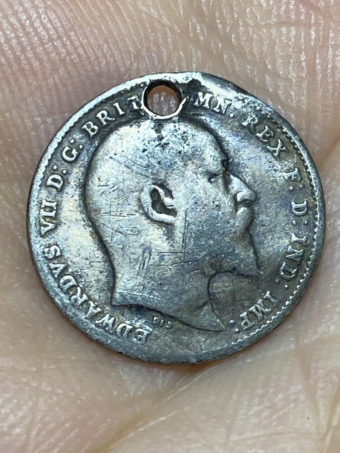 2025年第九十场(总第一百一十六场）外国好品散币(免佣金) 打孔–英国🇬🇧1902年3便士银币(爱德华七世加冕年，首发年，925高银)