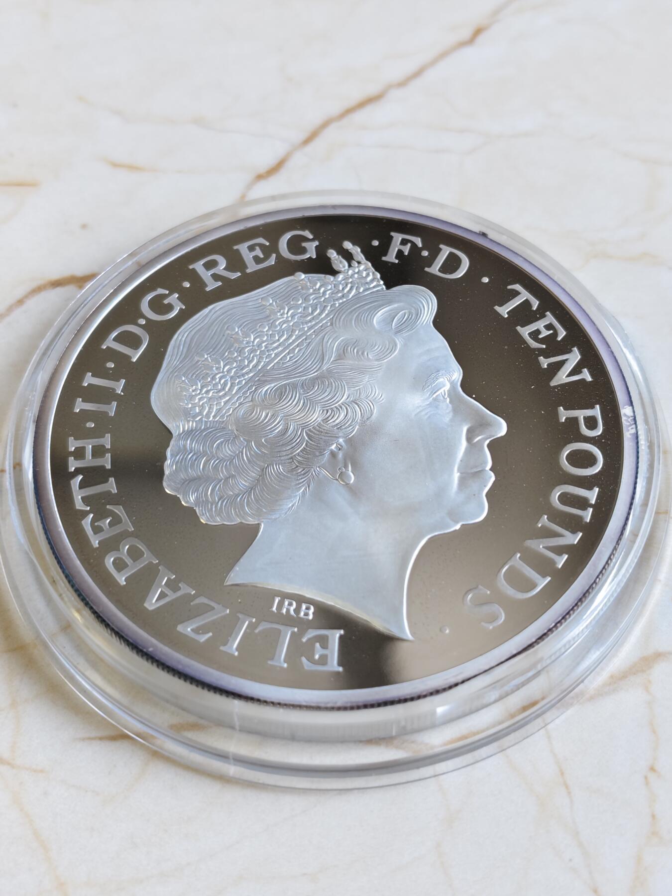 第175期拍卖【长期征集拍品】 获奖币英国2012年伦敦奥运5盎司飞马精制银币带证书，999银，发行7500枚，荣获世界硬币大奖赛