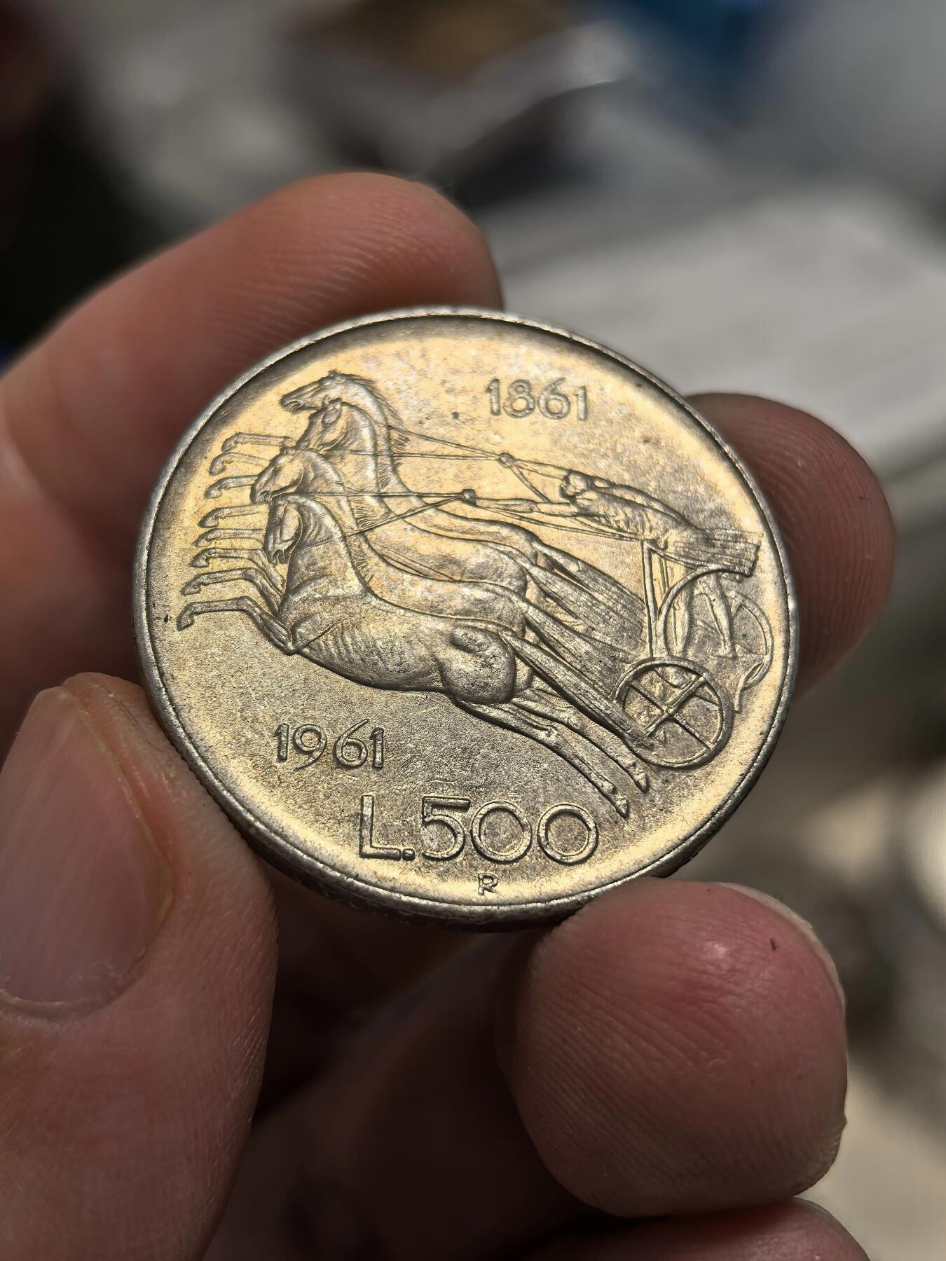 博洋堂世界钱币拍卖第139期（全场包邮） 意大利1961年四马拉车500里拉小银币。双面原味车轮转光，品相顶级