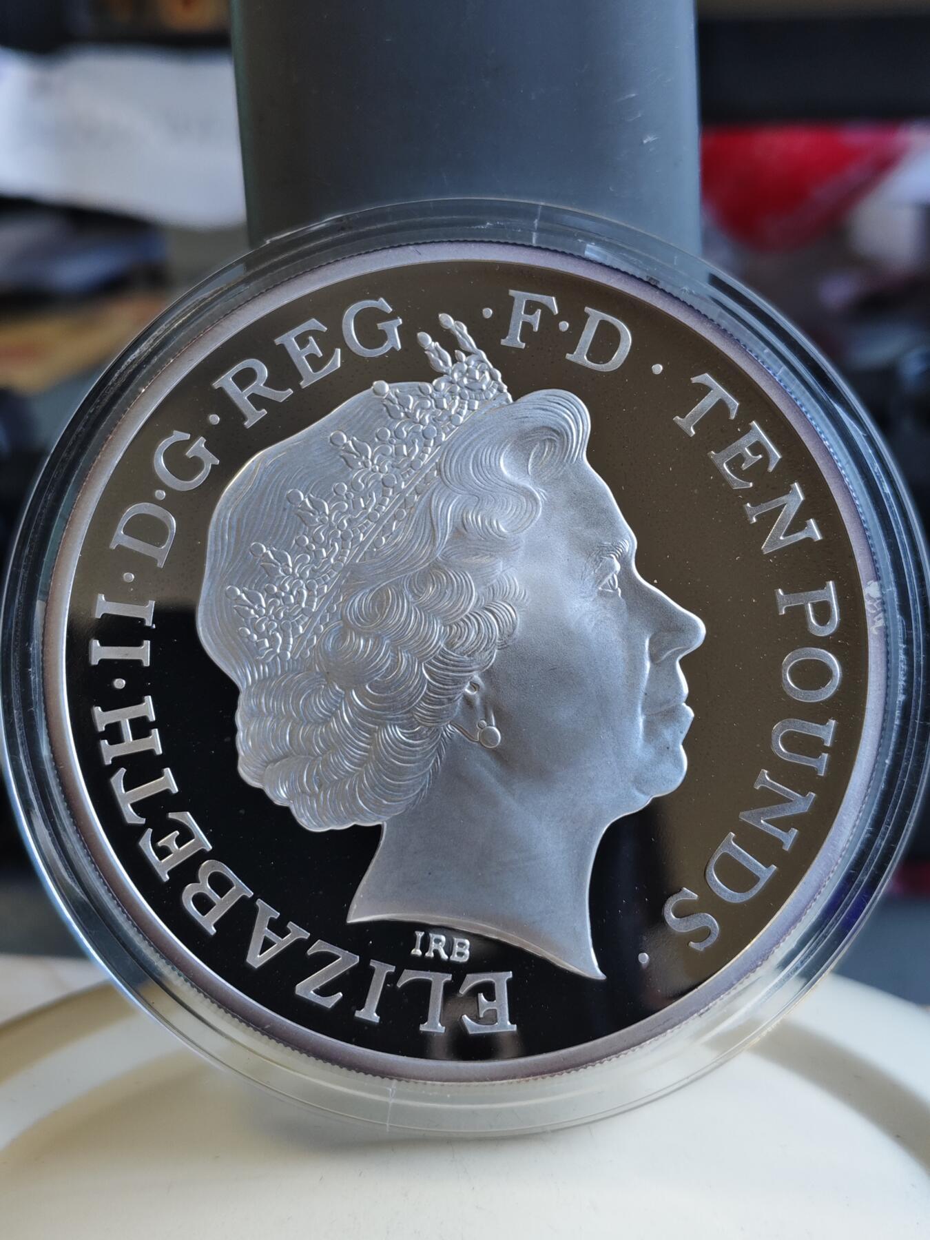 第175期拍卖【长期征集拍品】 获奖币英国2012年伦敦奥运5盎司飞马精制银币带证书，999银，发行7500枚，荣获世界硬币大奖赛