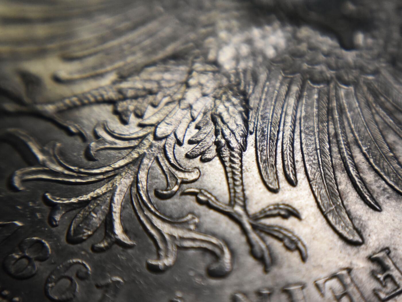【良泉】【国庆精品场】10月2日晚19.30点开拍！ 222组，西方古代钱币、印章专场  【藏家出品A】【原光极美品】1861年【德意志-法兰克福】少女/鹰，双泰勒大银币（含银量90%，重37.04克）