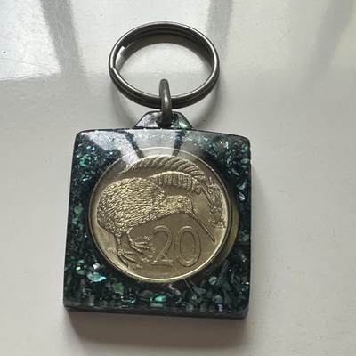 🌹外币初藏🌹🐯2025年第101场  每周二四六晚8️⃣点 接代拍 - 新西兰20分挂件