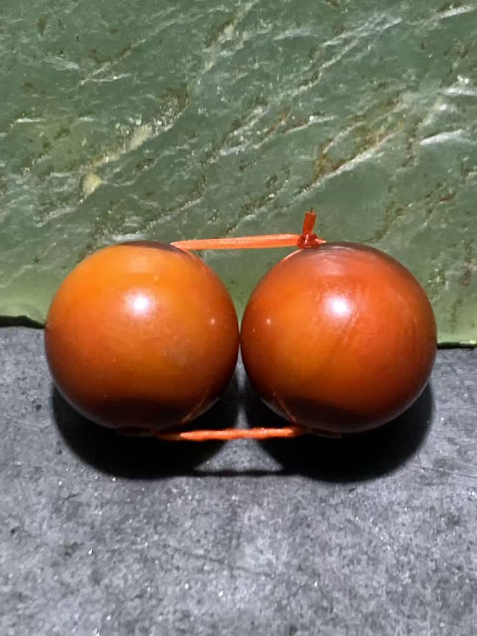 精美高玉化枣红缠丝玛瑙腰珠一对！