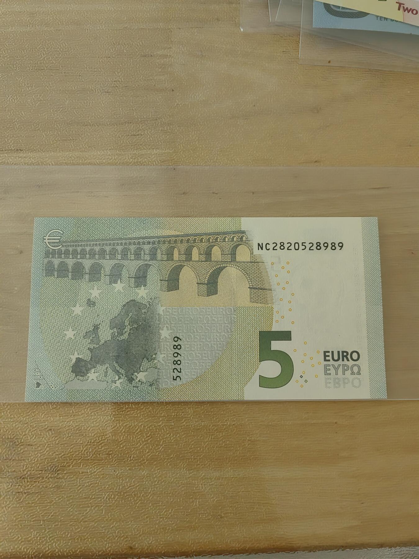 斯努比★部分UNC外币处理 奥地利四签5 UNC 靓号8989