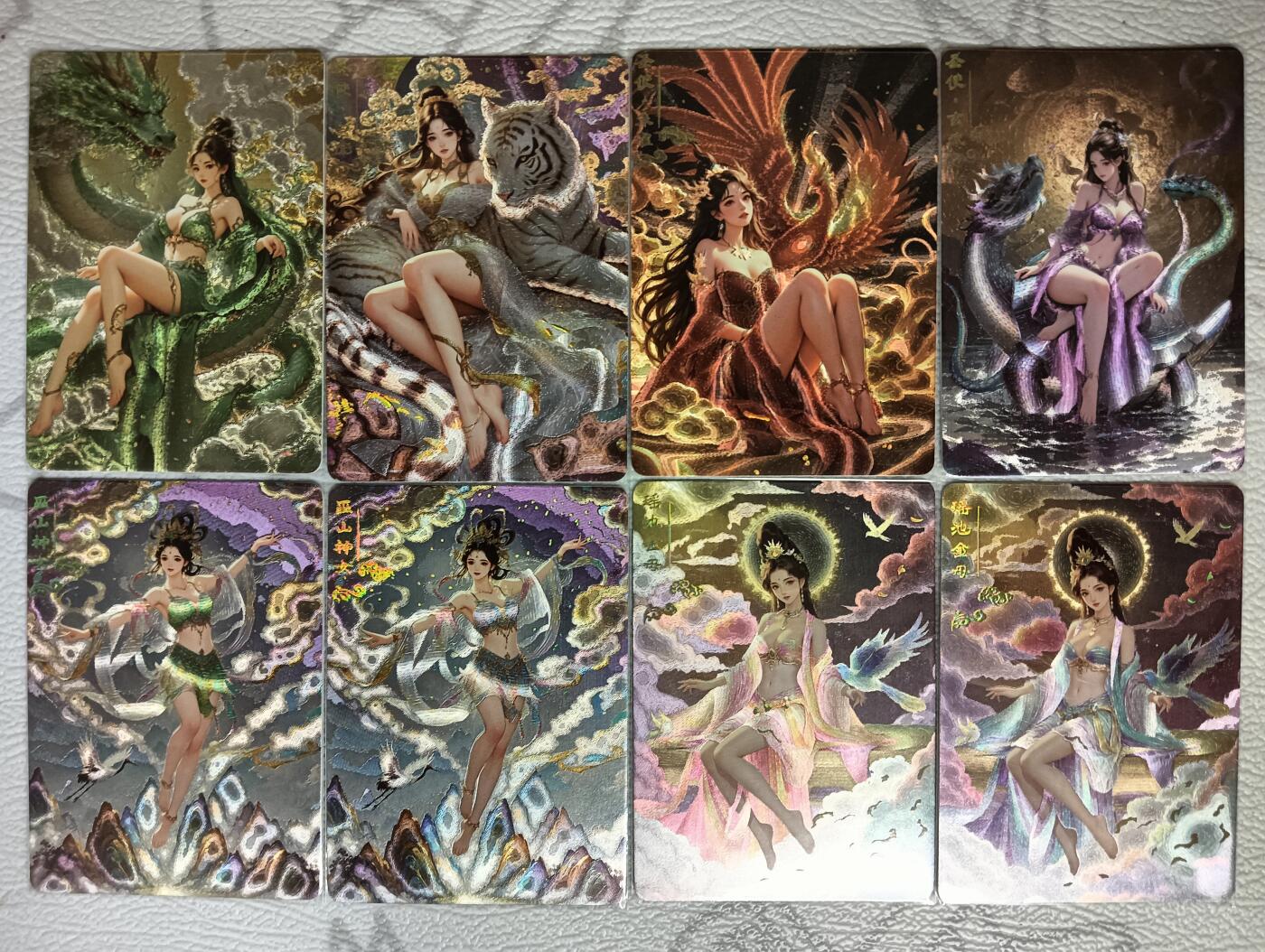 花开卡拍第38期（9月14号周日截拍，品控勿拍!!!拍品不寄存，运费5元，自制卡难免瑕疵，可能存在轻微撞角爆边等出厂瑕疵，品控介意勿拍！） 卡乐四神兽神女圣母，八张，冷烫粗闪，