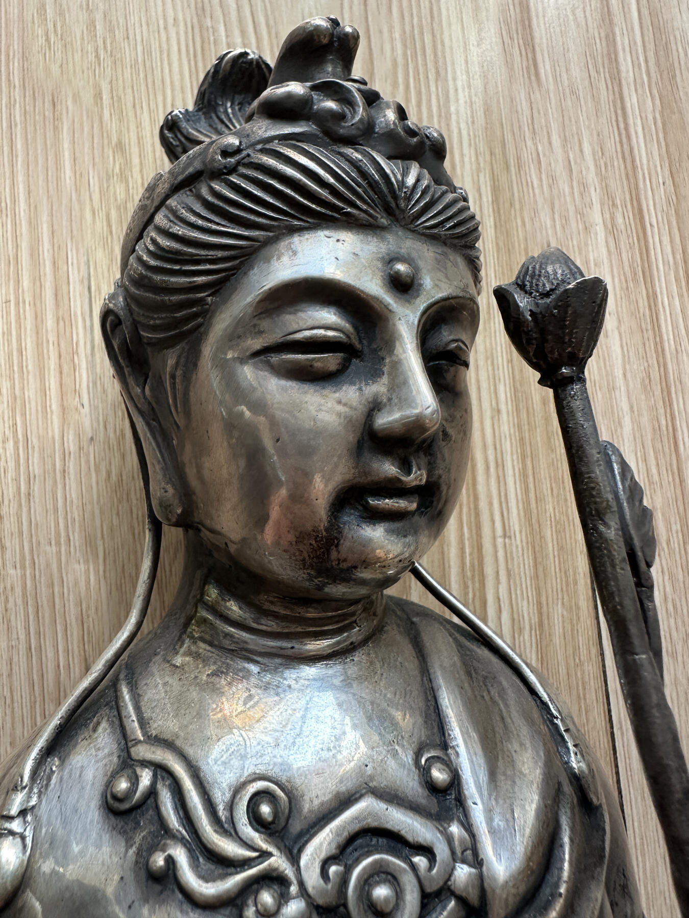 【俄甄集藏】金风送爽-2025年(042) 09-24星期三晚 19:30 全场包邮 日本20世纪初古董莲花观音纯银造像，名家纯一郎作品，雕工精湛，高：600mm，底座直径：170mm，重量：4958克