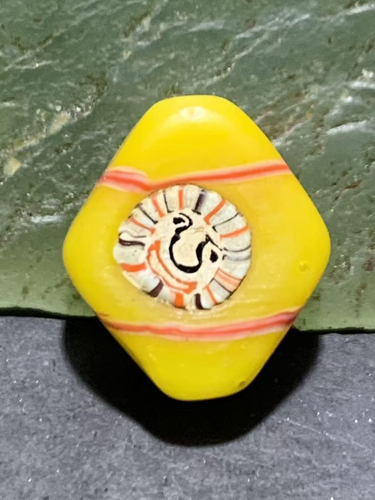 西亚古法手做恶魔之眼，人面琉璃珠一颗，