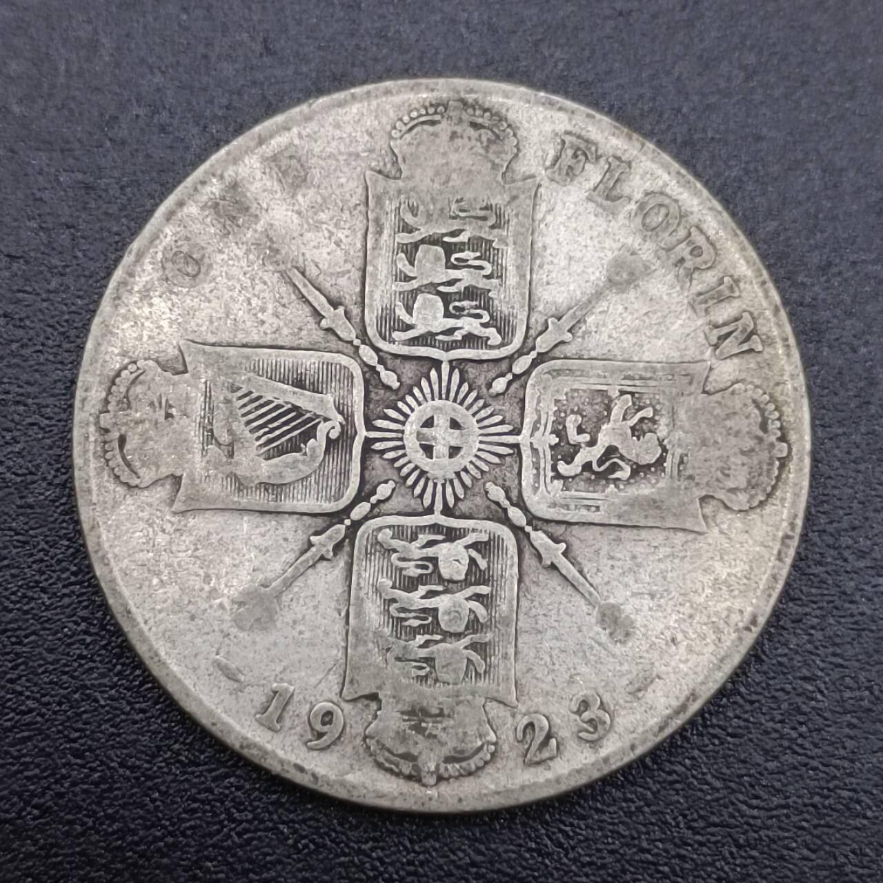 【淘币小摊】限时拍第七百四十二拍  散币场 满百包邮可预留两周  周一统一发货  英国1923年乔治五世弗洛林银币