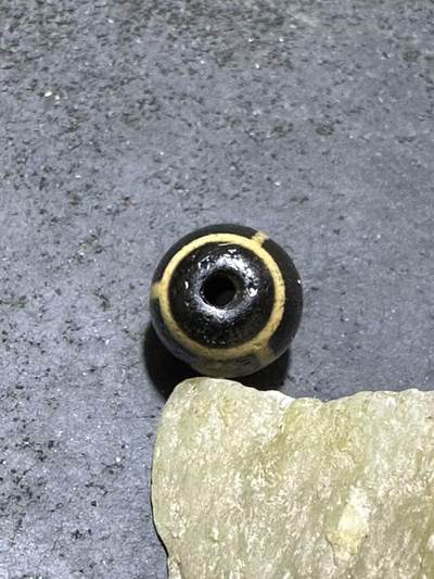 仅此一颗，精品藏传龟甲玛瑙天珠一颗。 仅此一颗，精品藏传龟甲玛瑙天珠一颗。