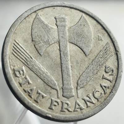 文馨钱币收藏第 271 场， 长期接收代拍品 - 少见 1942 年德占法国维希政府伪政权 1 法郎铝币，傀儡皇帝，一枚钱币一段历史