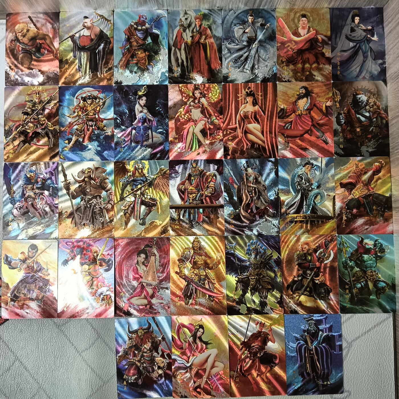花开卡拍第38期（9月14号周日截拍，品控勿拍!!!拍品不寄存，运费5元，自制卡难免瑕疵，可能存在轻微撞角爆边等出厂瑕疵，品控介意勿拍！） 丹青西游 1套全 粗闪工艺 32张