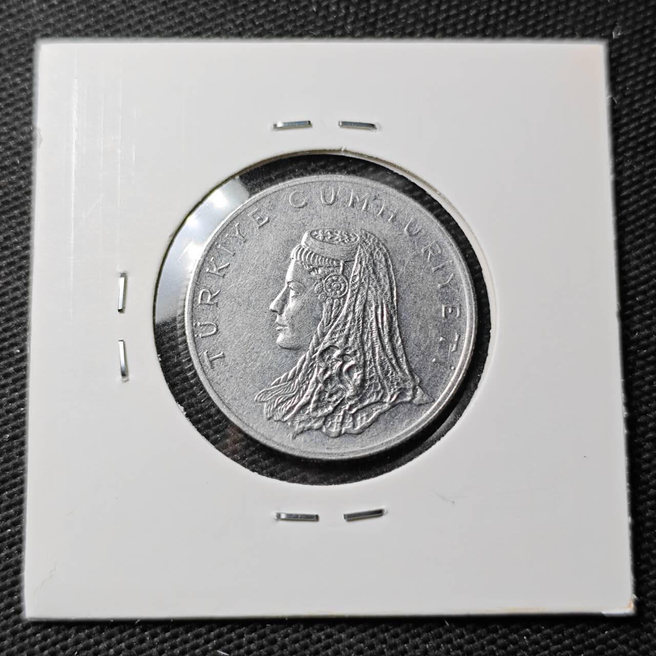 KK钱币收藏小铺 第337场 2月预留时间 周末发货 1975土耳其50库鲁 披纱女士