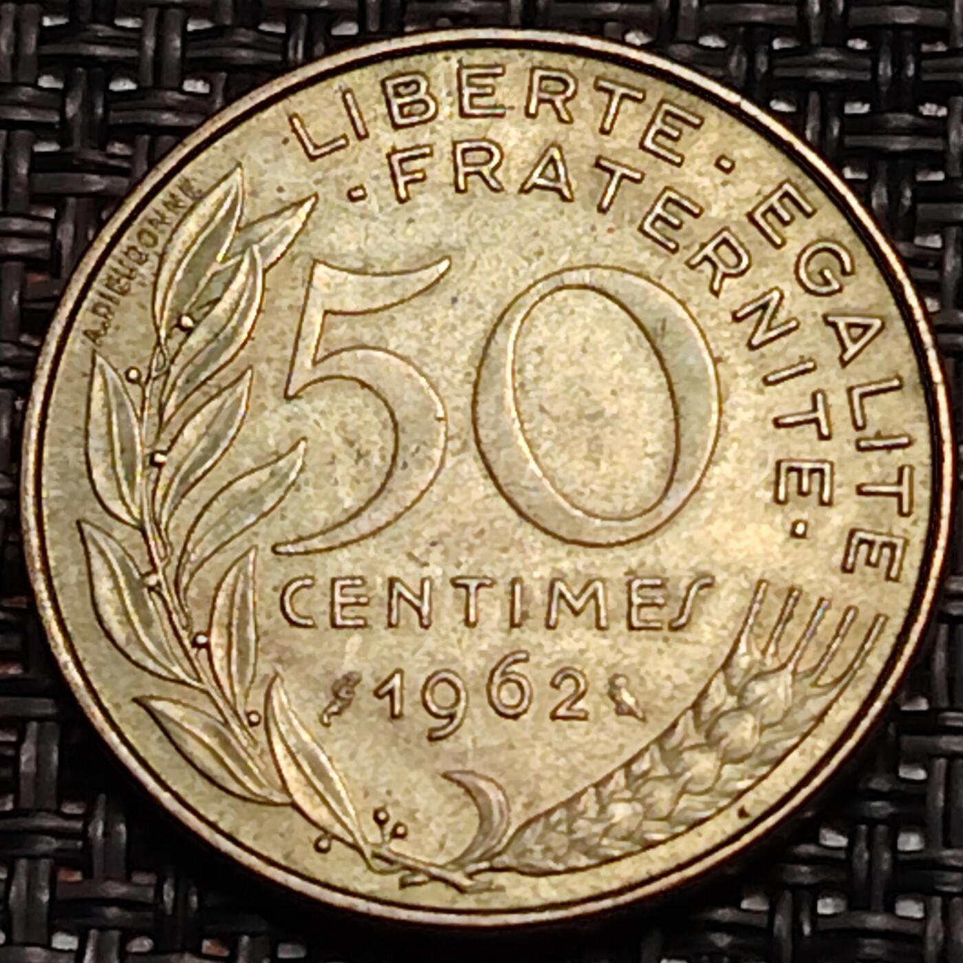 布加迪🐬～世界钱币(上海)🌾第 243 期 /  各国套币和散币 法国🇫🇷 19862年 50生丁