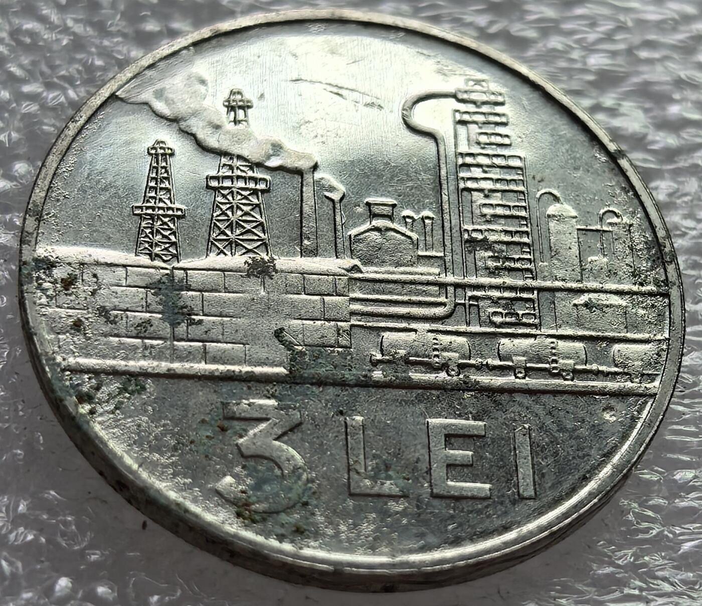 外国优质老铜币纪念币银币专场，周六晚上九点倒数截拍，满百包邮，周日发货,可寄存半年，喜欢朋友微信扫描二维码可直接参拍